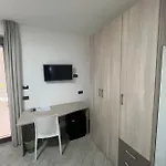 Residenza Azzurra Hotel *