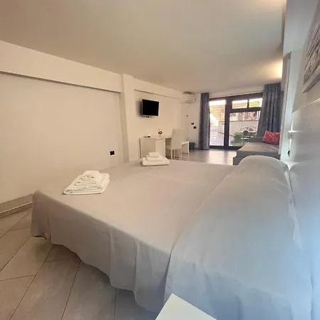 Residenza Azzurra 特罗佩阿