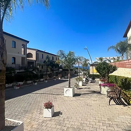 Residenza Azzurra Отель Тропея