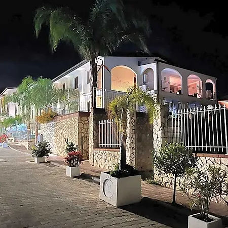 Residenza Azzurra Тропея